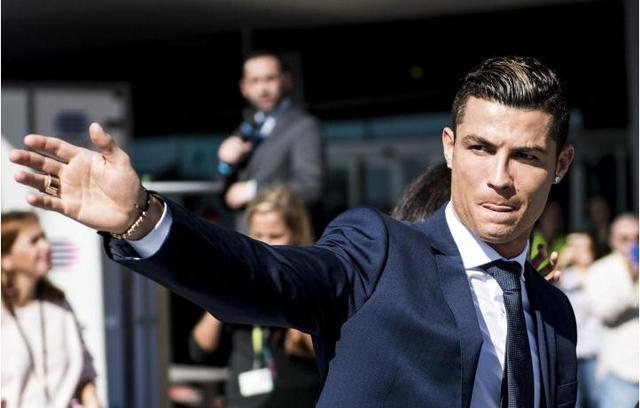 亚泰官方：寒潮来袭，长春亚泰队备战训练转至室内足球馆（亚泰公告：受寒潮影响，长春亚泰将备战训练转至室内足球馆）