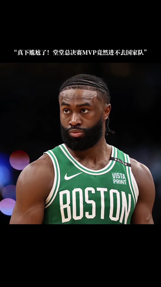 快速反击直接打穿整条防线（闪电反击一举撕裂整条防线）