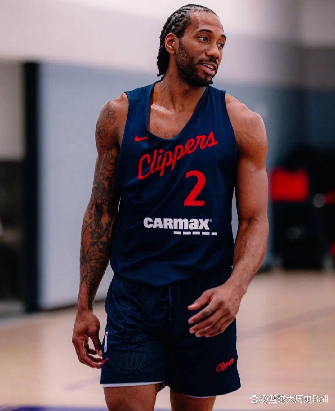 意天空：劳塔罗已回国米参加合练，预计和图拉姆首发出战德比（意天空：劳塔罗归队参加国米合练，预计与图拉姆搭档德比首发）