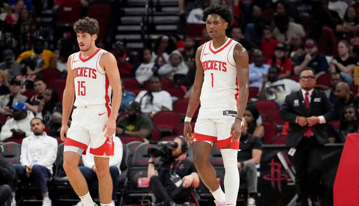 CBA：新疆队再下一城 客场击败青岛（CBA：新疆客场力克青岛 再下一城）