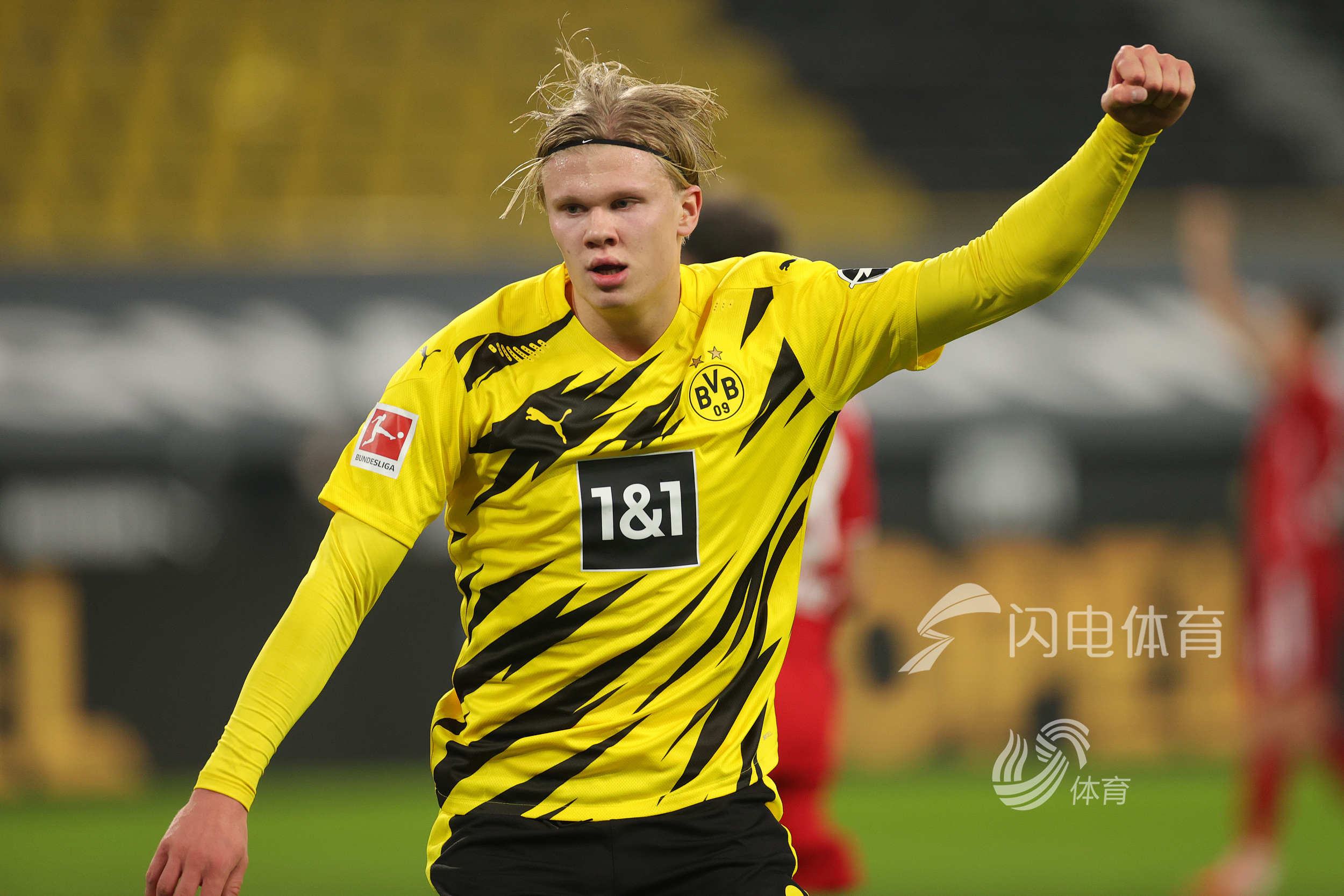 亚马尔进球后还击黄潜球迷，本赛季西甲参与进球仅次于姆巴佩（亚马尔破门后回怼黄潜球迷，本季西甲参与进球数仅逊姆巴佩）