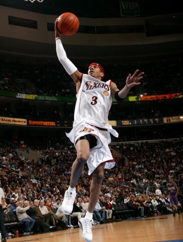 浮嶋敏：无论首发和替补都要为球队做贡献；满意赵松源的表现（浮嶋敏强调首发与替补皆须为球队贡献，并肯定赵松源的表现）