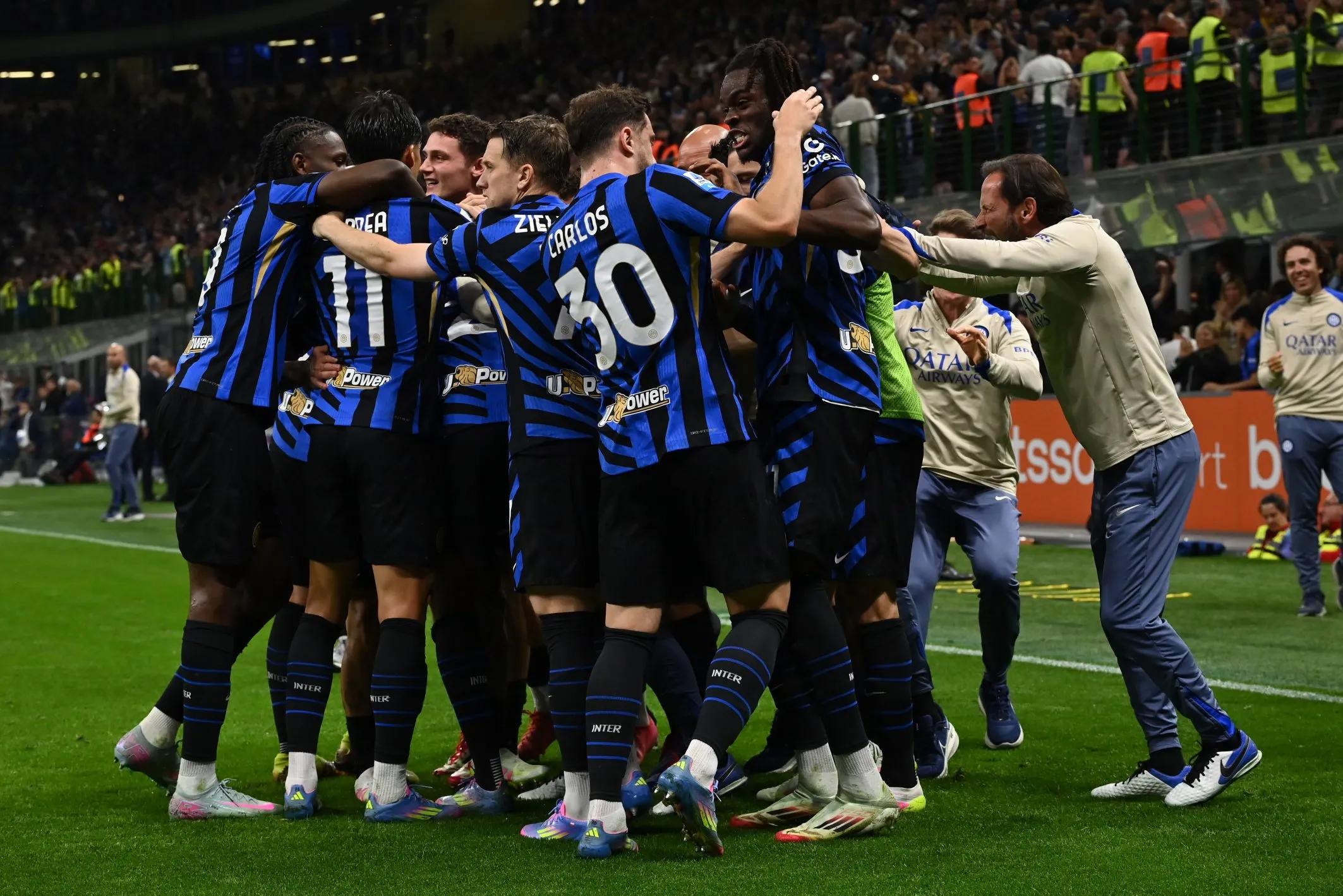 多纳鲁马：1-2之后我们就放弃了比赛，这绝对不应该发生（多纳鲁马：在1-2落后时我们选择了放弃，这种情况不该发生）